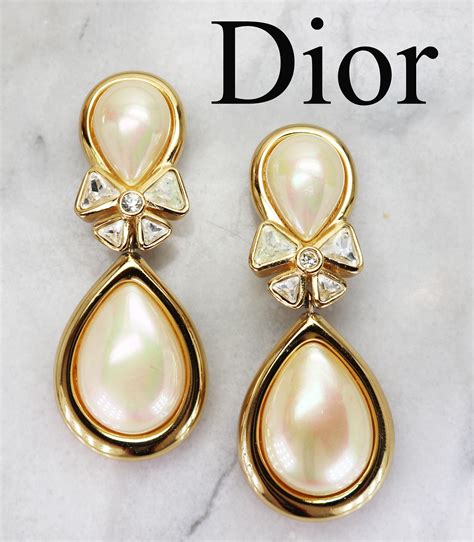 vintage Dior pearl earrings